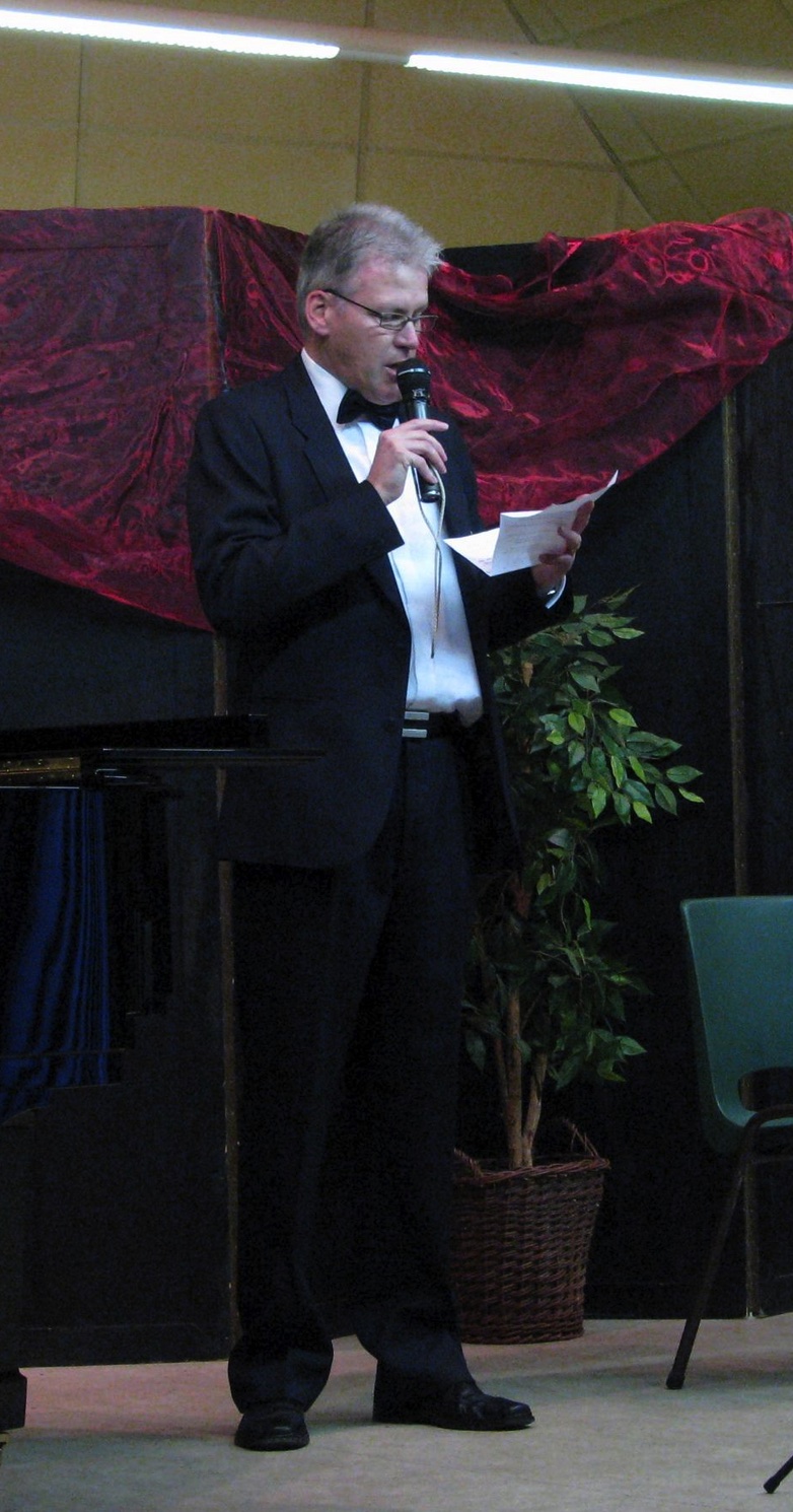 Voorzitter Ton van Deursen